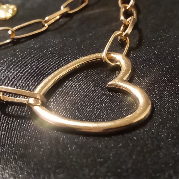 Paper clip layered chunky chain with a floating heart necklace 16+4in - Picture 4 of 6